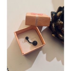 PRETTY BLACK BELLY RING